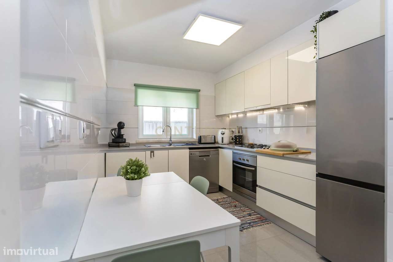 Moradia em banda T3 no Alto do Moinho-6