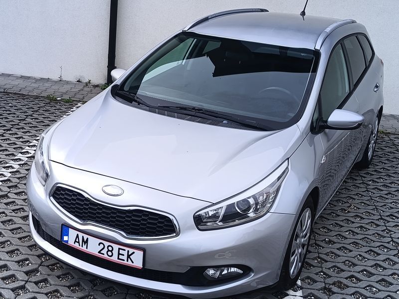 Kia Ceed I (2006-2012) 1.4 CVVT Spirit 2012