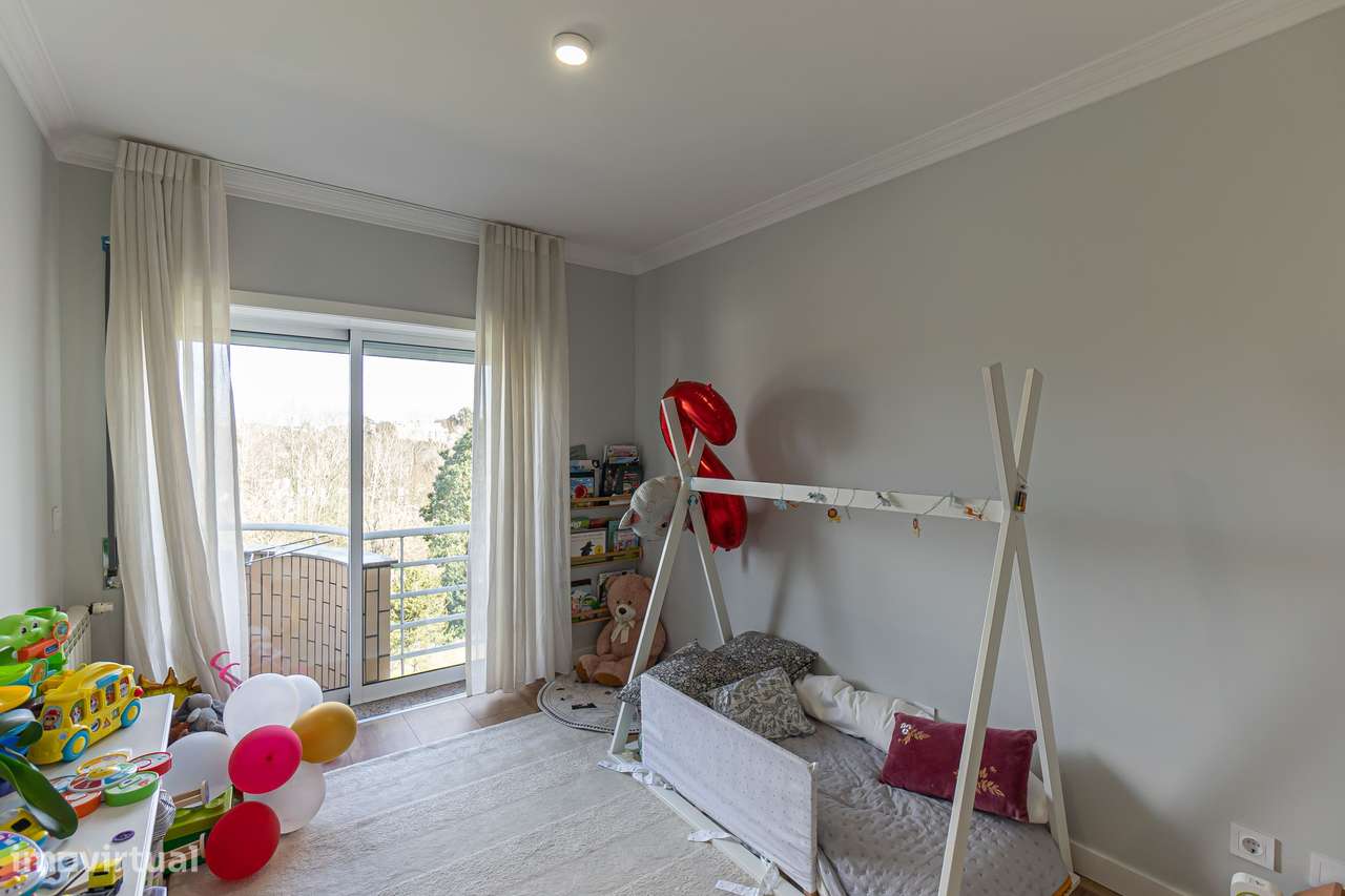 T3 renovado em Vilar de Andorinho-14