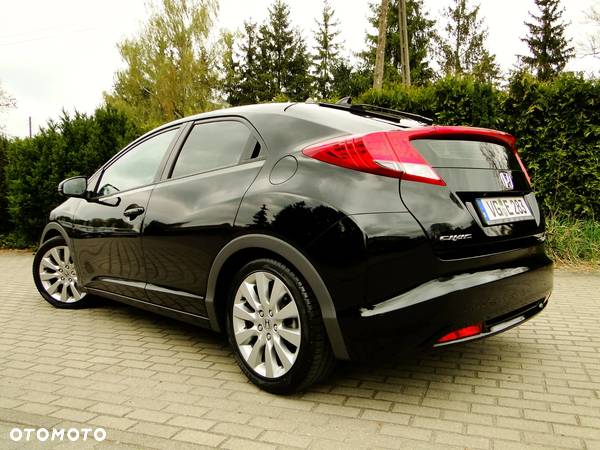 Honda Civic 1.8 i-VTEC Elegance - 3