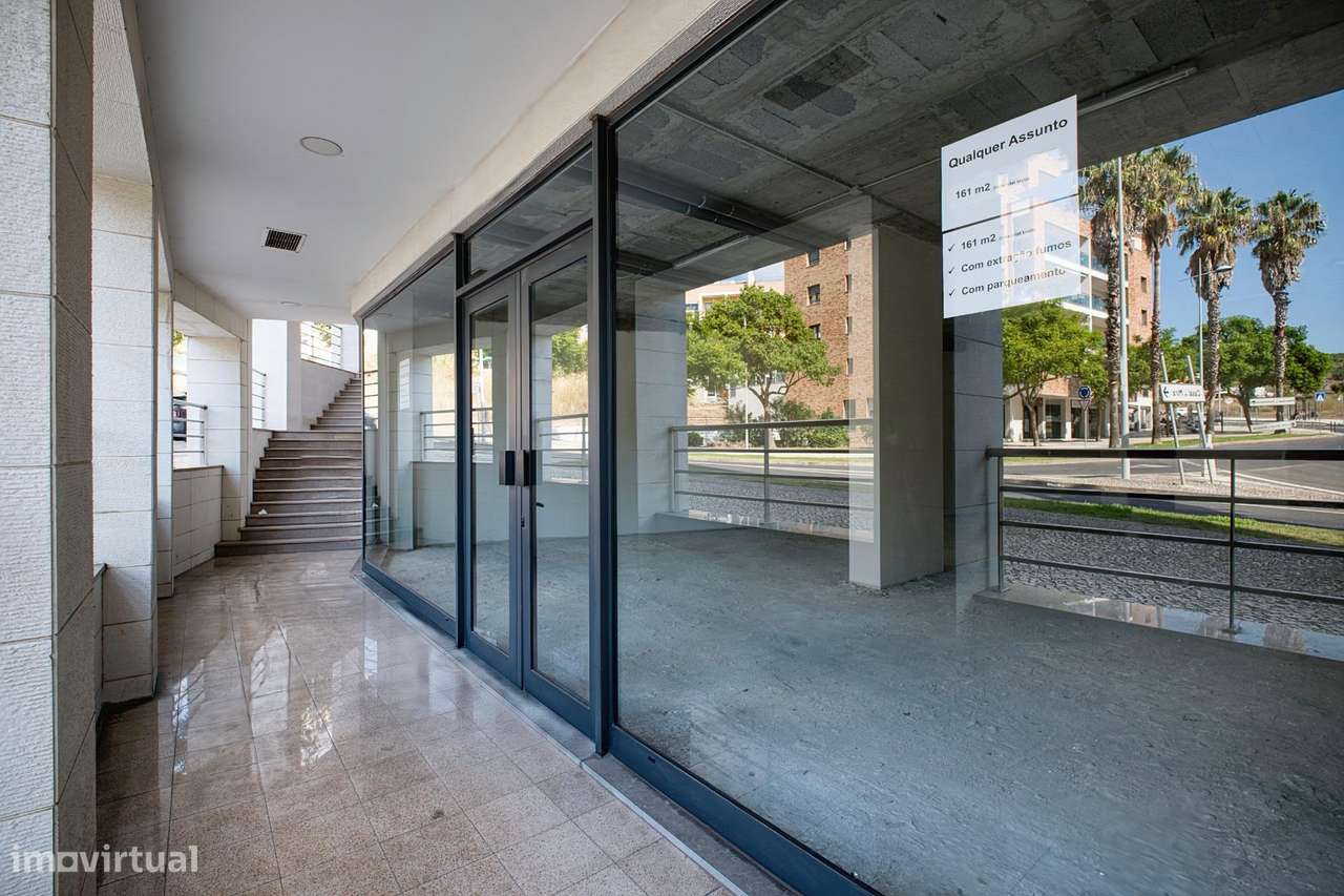 Espaço Comercial Novo em Vila Chã, Amadora-11