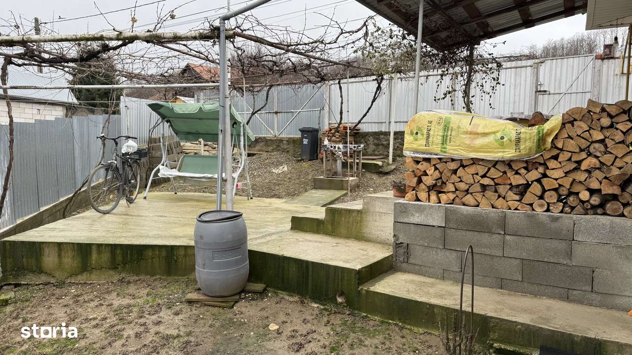 Casa in Margineni-10