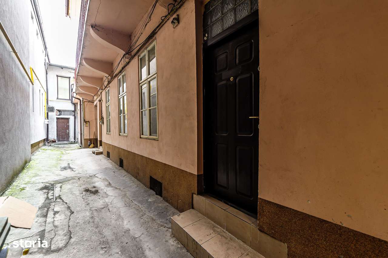 Spațiu de birouri situat pe strada N. Bălcescu. - Imagine principală: 2/5