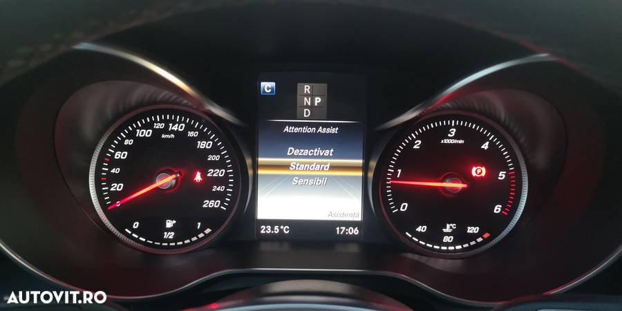 Mercedes-Benz GLC 220 d 4Matic 9G-TRONIC AMG Line - 37