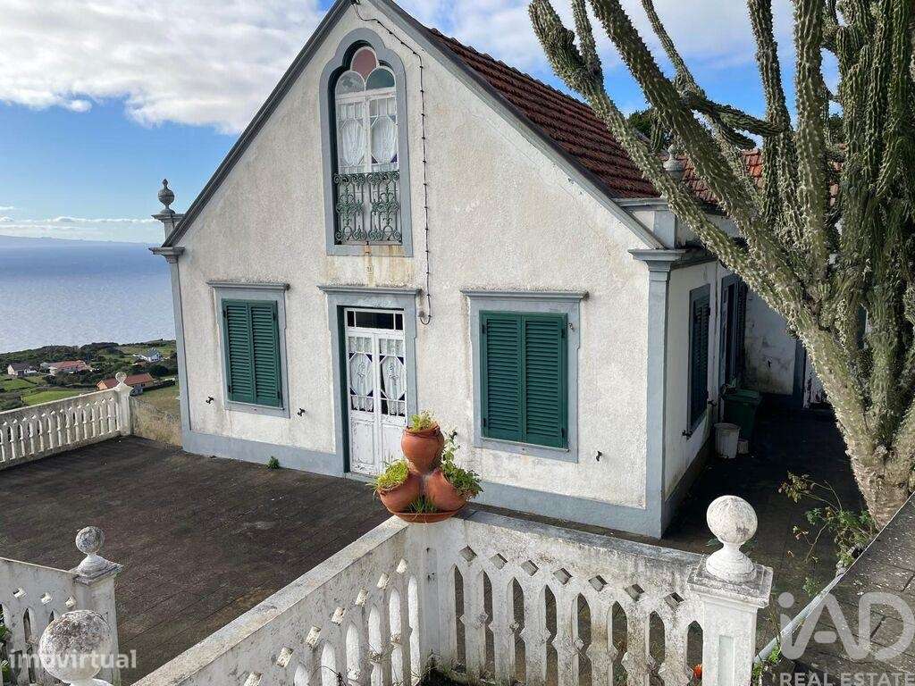 Casa / Villa T5 em Santo Amaro de 210,00 m2 - Grande imagem: 1/20