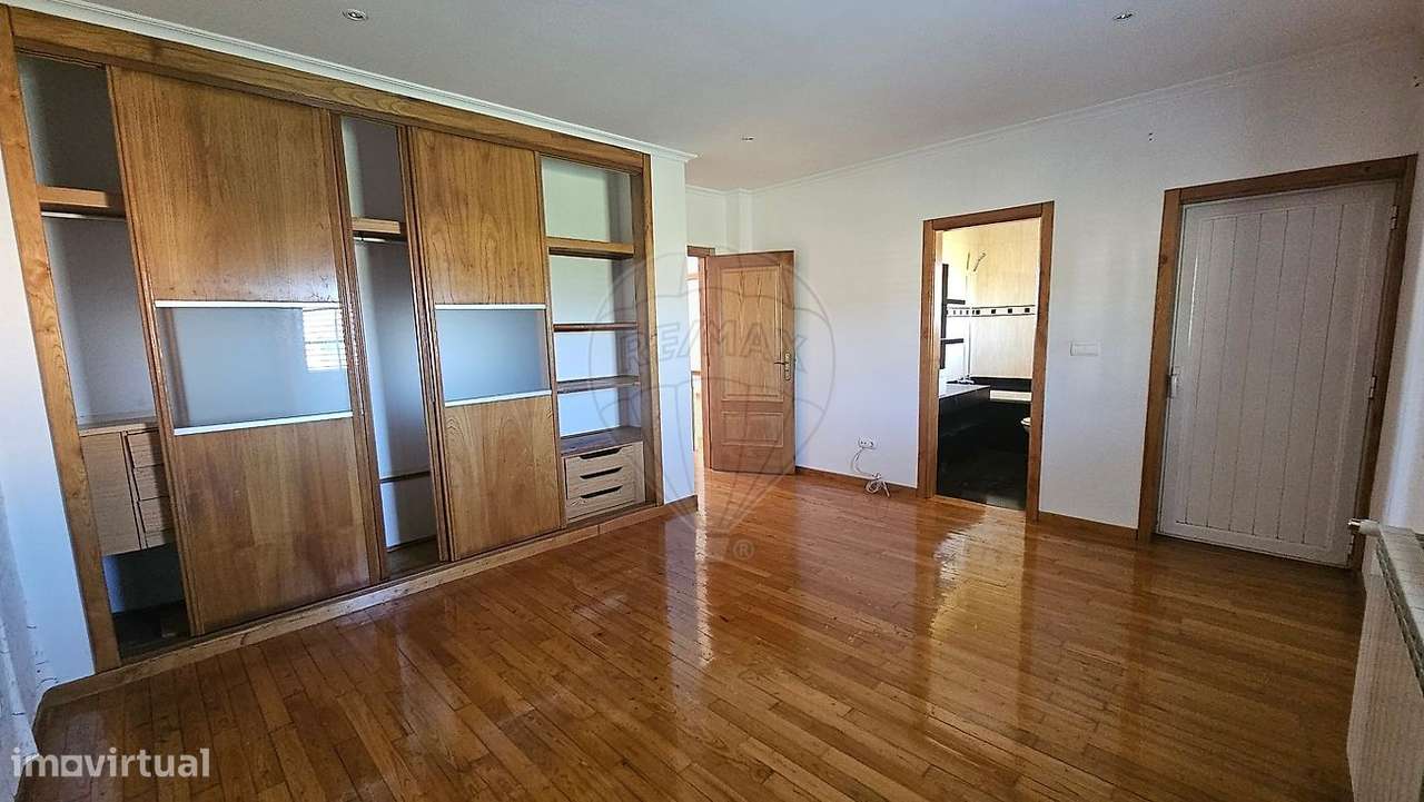 Moradia T3 para venda-10