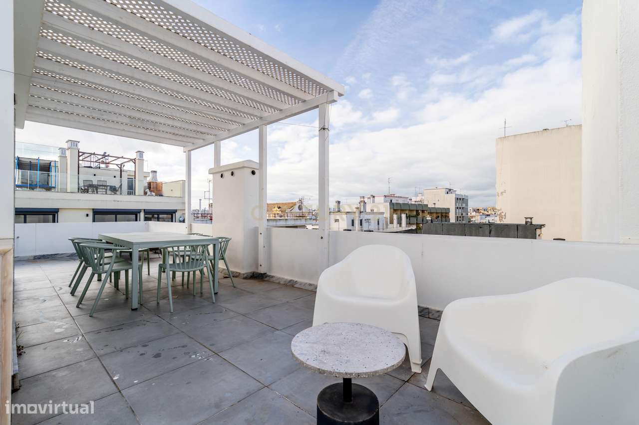 T0/Estúdio no centro de Portimão, E se o seu dinheiro começasse finalm-16