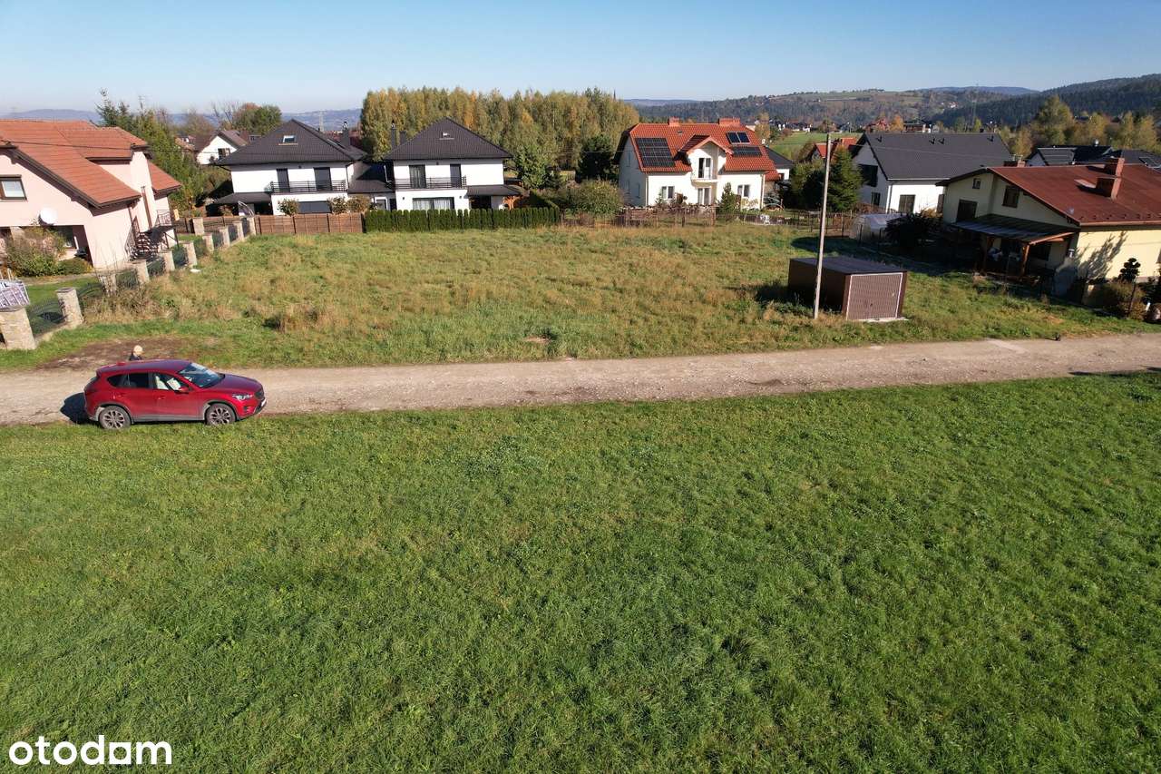 dwie płaskie działki po 7 arów tworzące prawie kwadrat-8