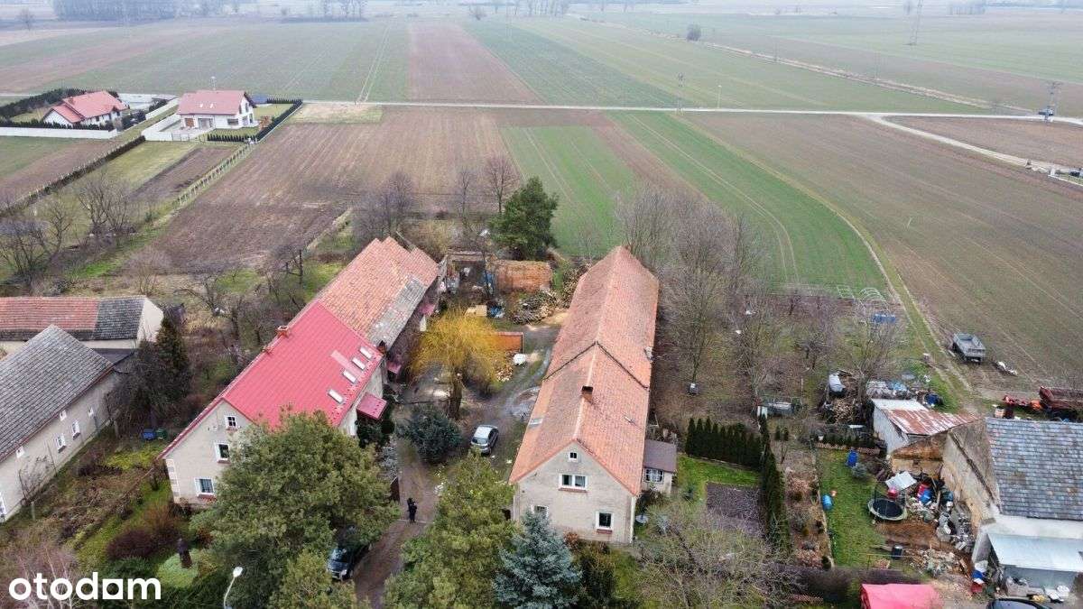 Dom w Chwalibożycach z działkami budo. 50 arów