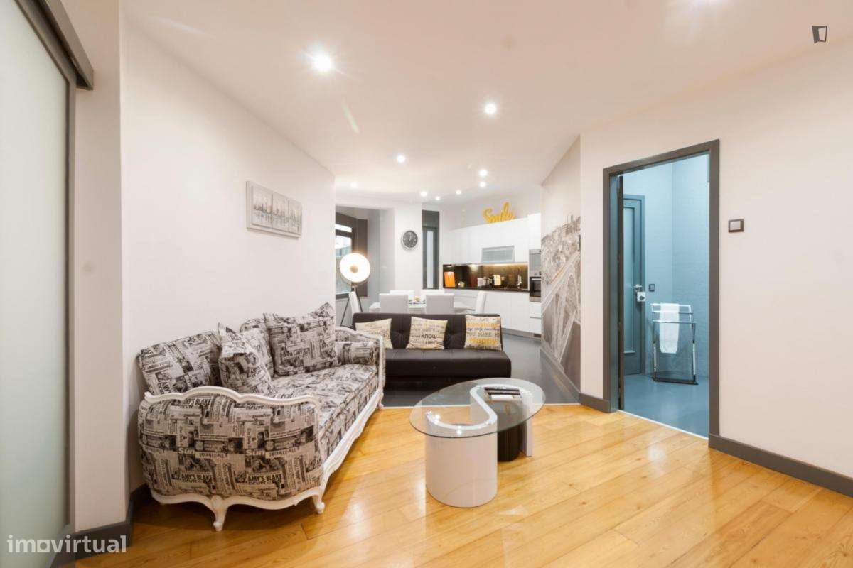 Apartamento com 3 quartos - localizado em Santo Ildefonso Porto - Grande imagem: 3/9