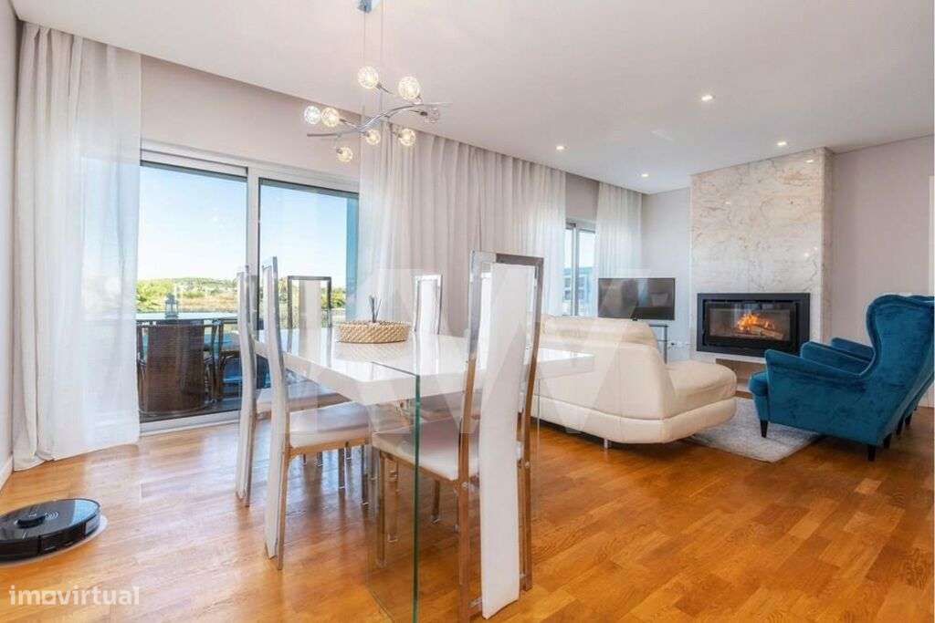 Moradia T4 | Arquitetura moderna | Piscina | a 700 metros da Praia de - Grande imagem: 3/60