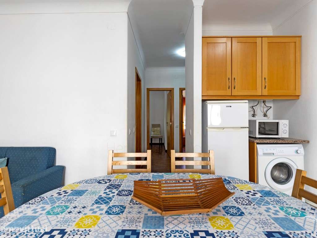 Arrenda-se Apartamento T2 a 50 metros da praia de Sesimbra - Grande imagem: 5/23