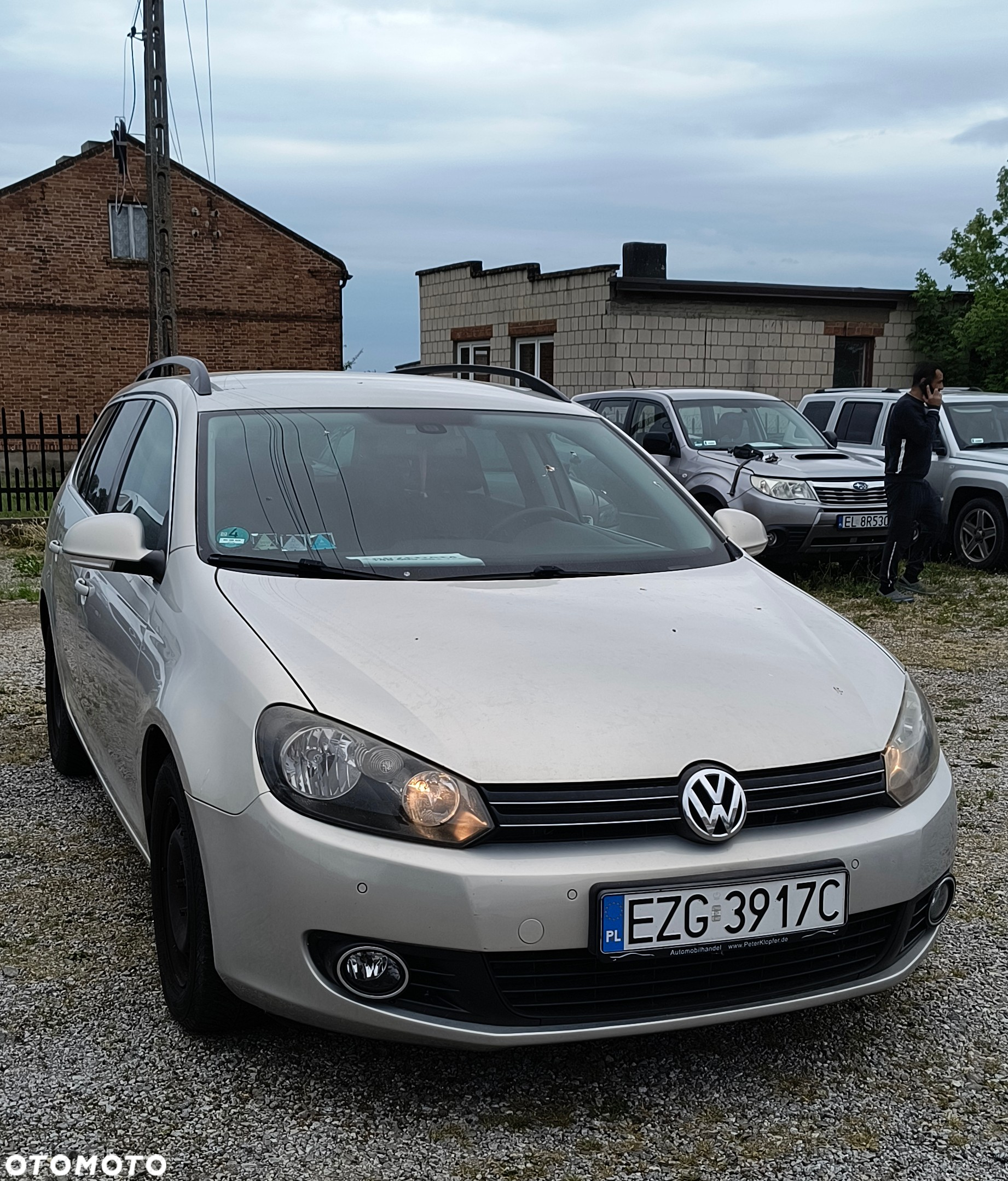 Volkswagen Golf - 2