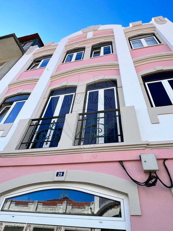 Prédio  para venda - Grande imagem: 2/19