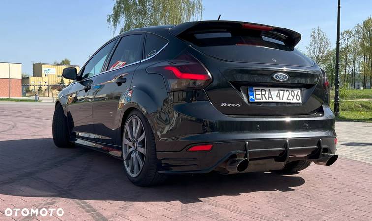 Ford Focus 1.0 EcoBoost Start-Stopp-System ST-Line - 9