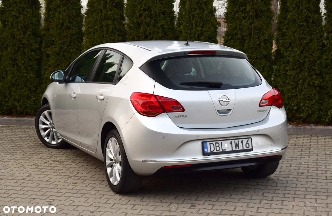 Opel Astra IV 1.4 T Active - 4