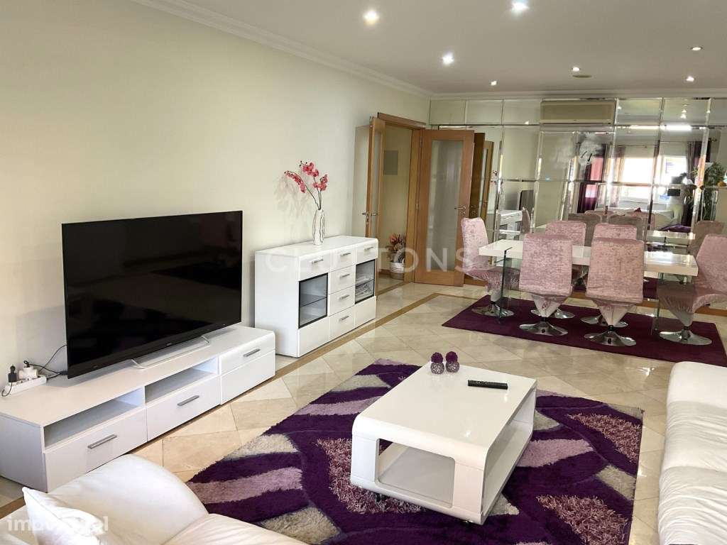 Apartamento T2, arrendar, condomínio, primeira linha de mar na Guia... - Grande imagem: 4/18