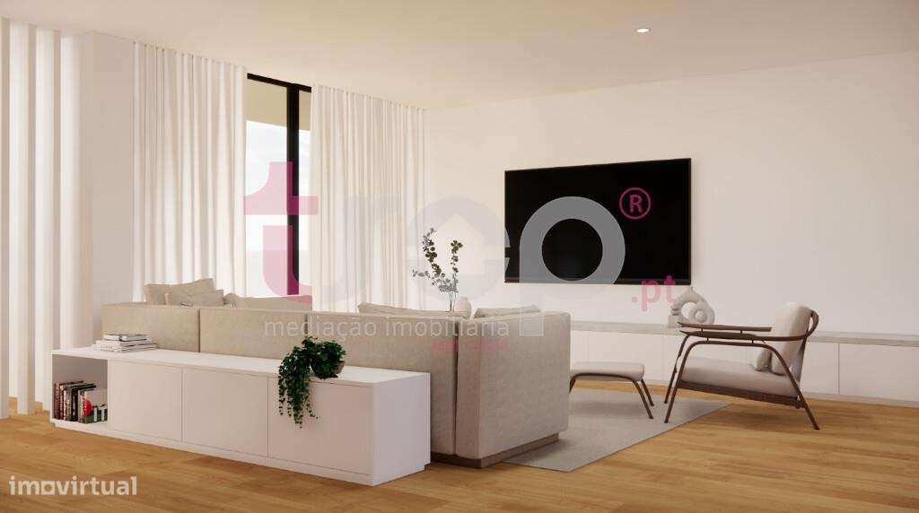 MORADIAS T3+1 EM CONSTRUÇÃO - RORIZ-22