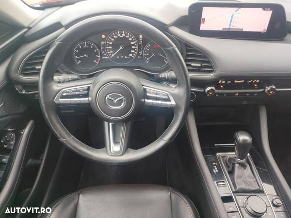 Mazda 3 e-Skyactiv G122 AT MHEV Plus - 9