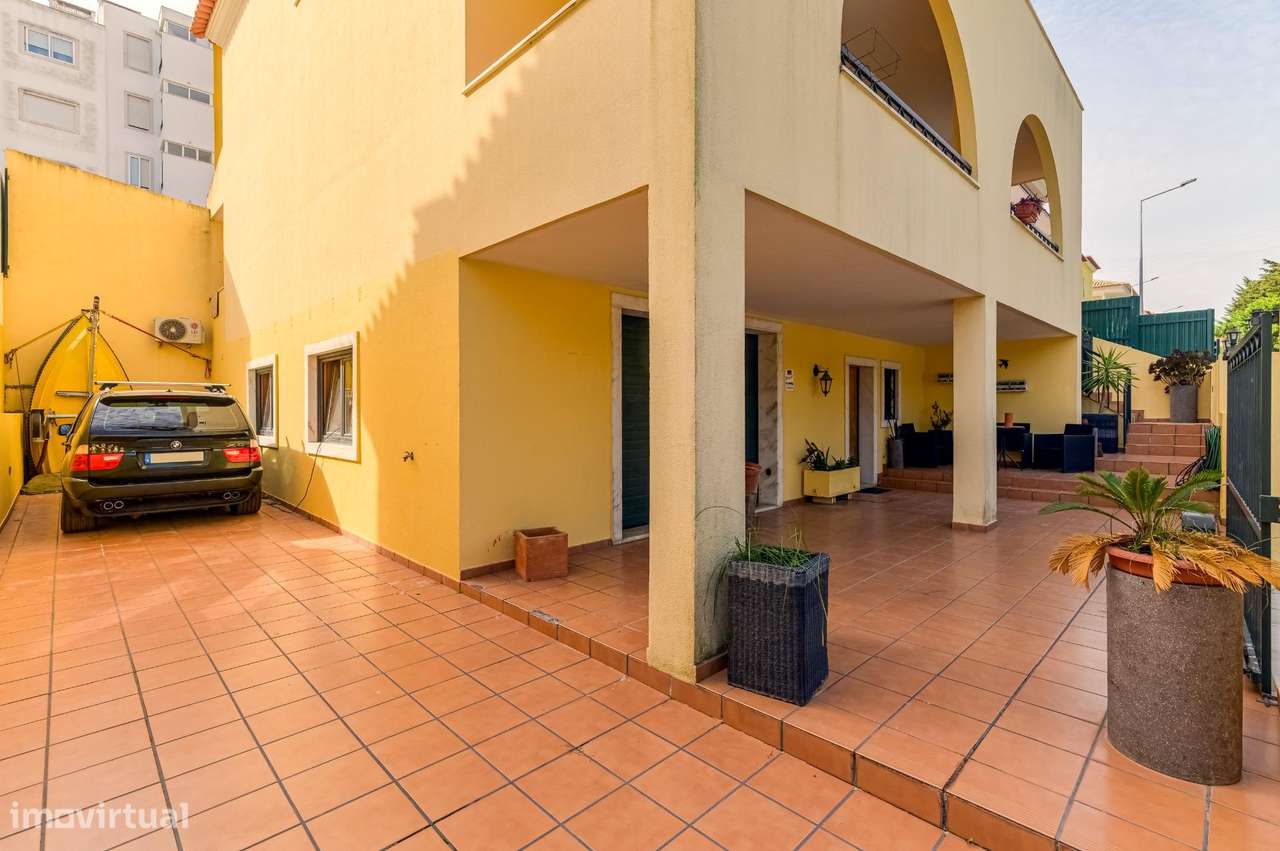 MORADIA ISOLADA T5 NA PÓVOA DE SANTA IRIA-28