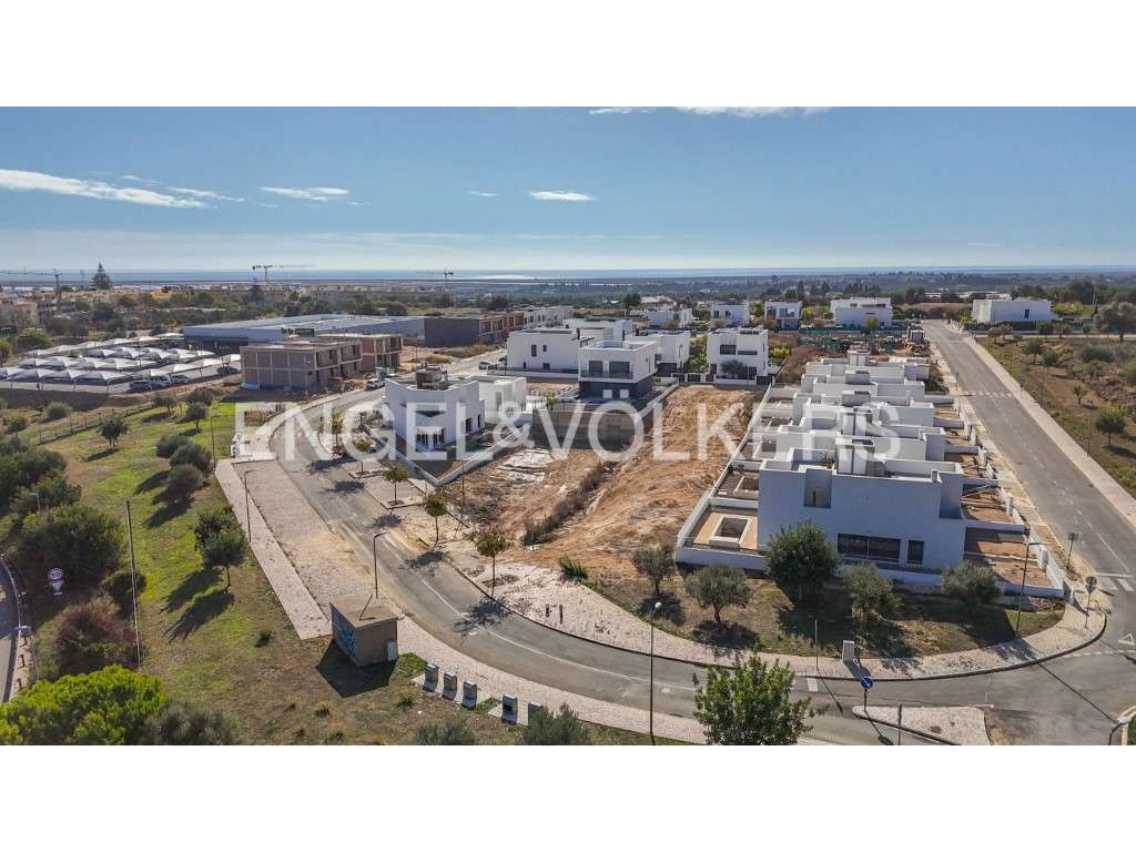 Terreno com projeto aprovado para moradia T4 em Tavira-11