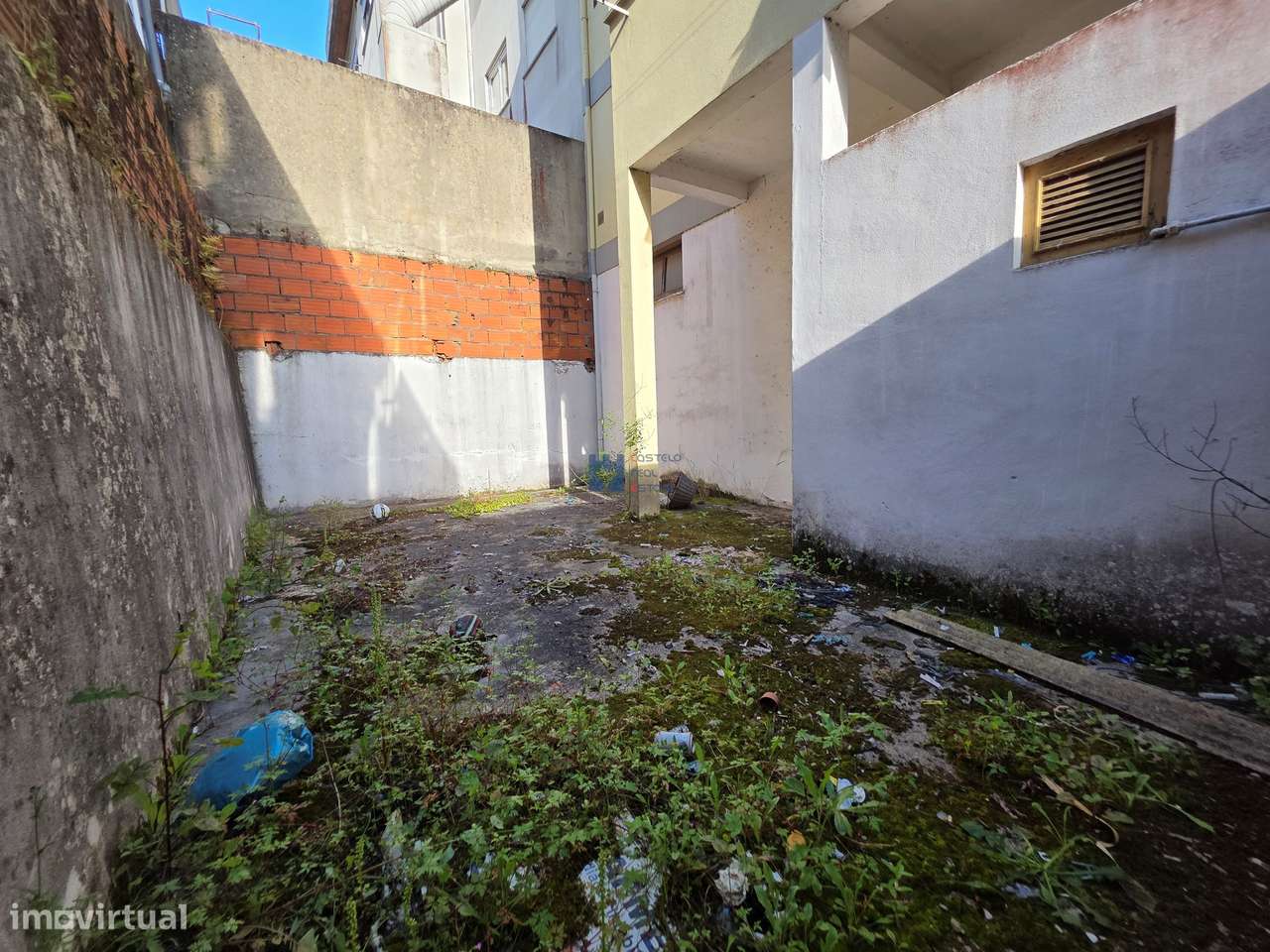 Lojas para comércio/habitação em Ourém-18