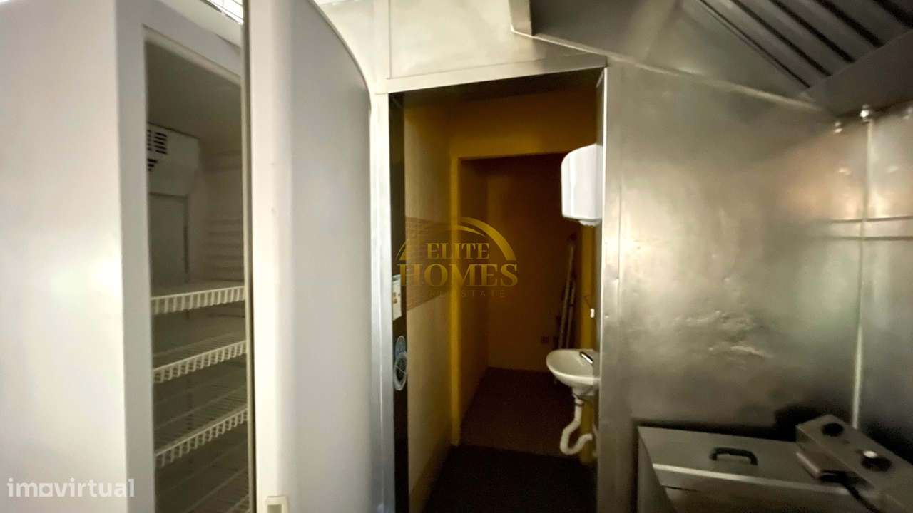 Espaço Comercial em Algés.-20