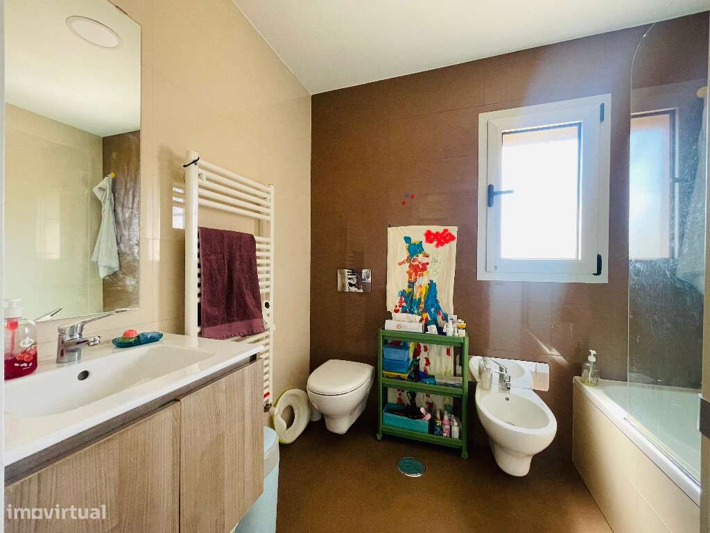 Apartamento T3 Duplex com garagem em zona da Solum, Coimbra - Grande imagem: 5/11