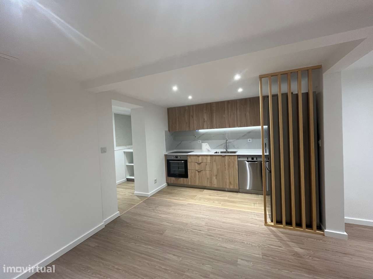 APARTAMENTO T2 CENTRO DA CIDADE DE TORRES VEDRAS - Grande imagem: 2/24