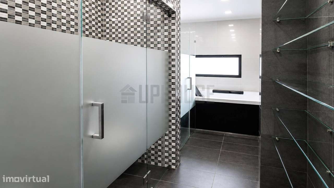 Quinta com Moradia T3 Isolada e Piscina | Água Belas, Ferreira do Zêze-23