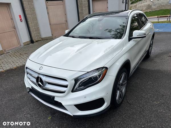 Mercedes-Benz GLA 250 4-Matic AMG Line - 3