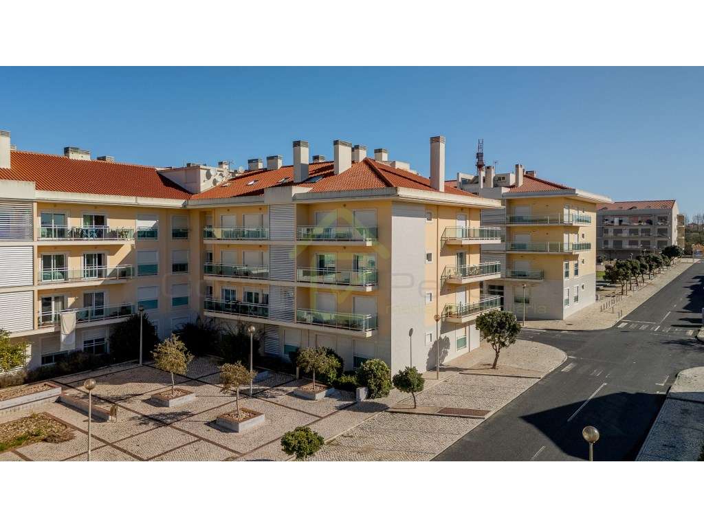 Apartamento T2 no Centro com boas áreas e excelente localização-1