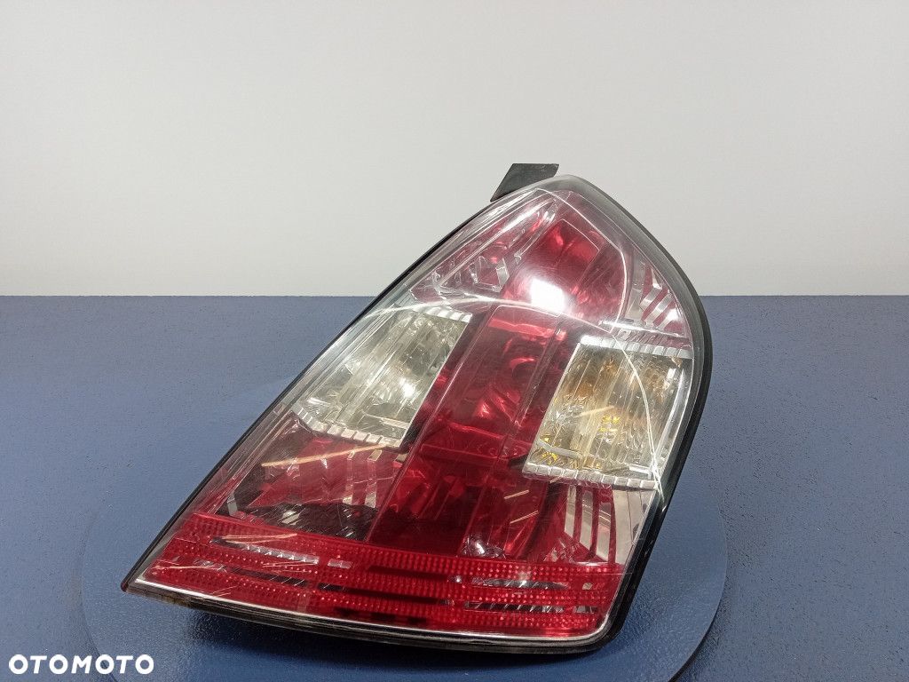 FIAT STILO HB 3D LAMPA TYŁ PRAWA TYLNA 46823705 - 1