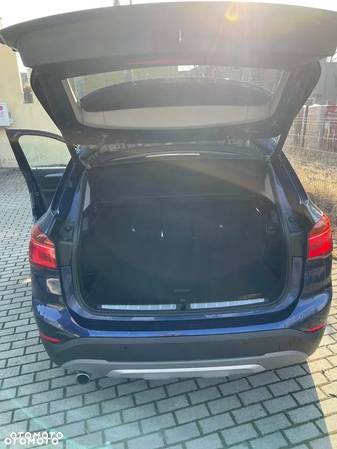 BMW X1 xDrive18d - 12