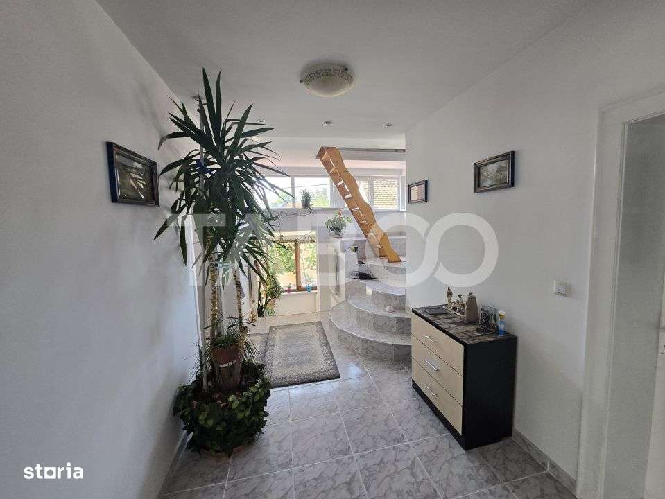 Casa individuala de vanzare 387mpu teren 624mp Sura Mica Sibiu - Imagine principală: 5/19