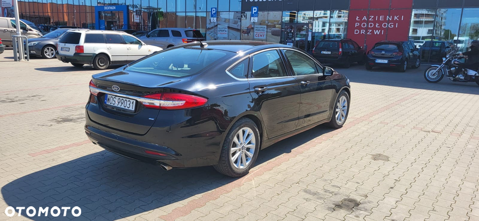 Ford Fusion - 4