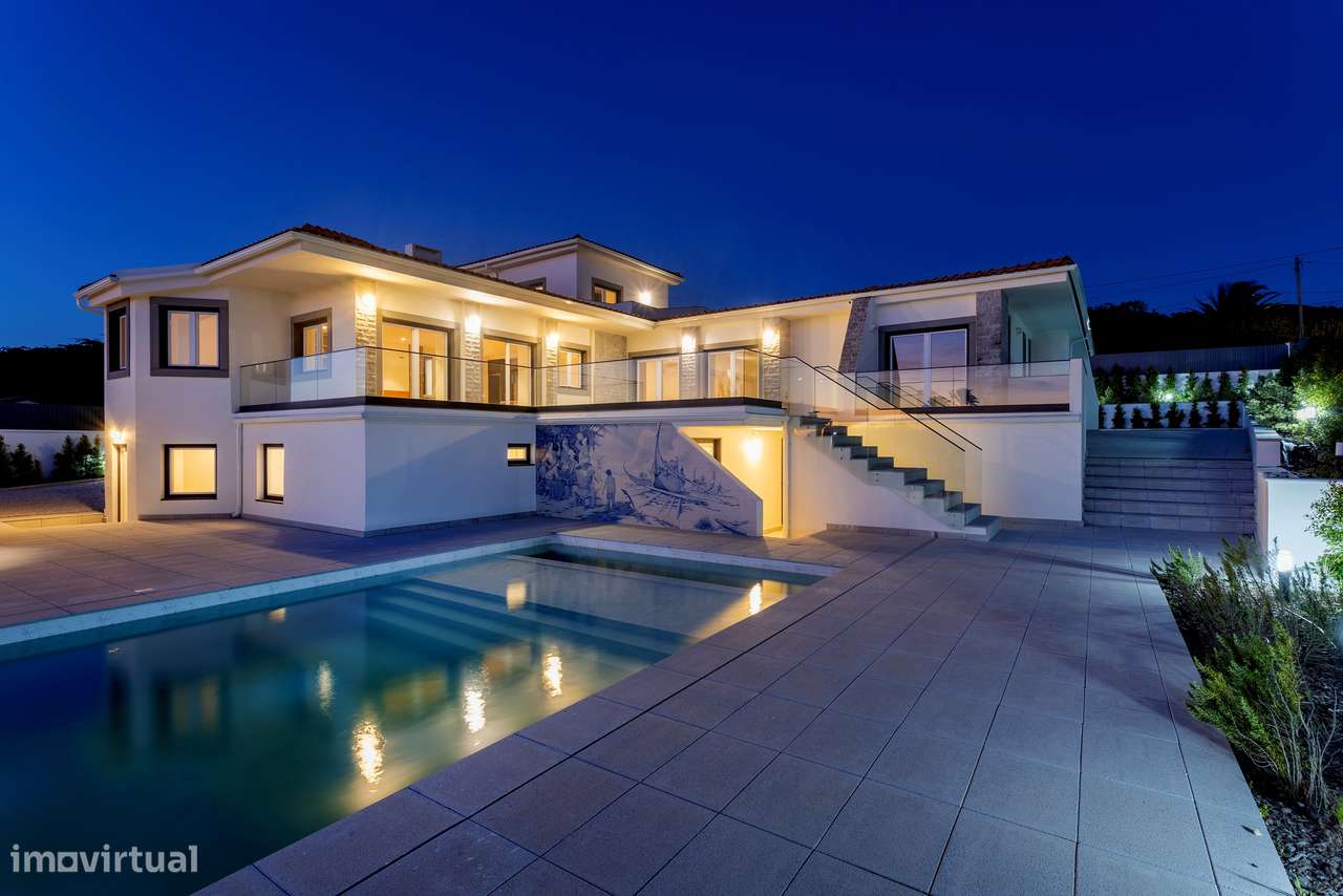 Moradia T6 com Piscina, Vista Mar e Terreno de 3.920 m² | Azoia, Sintr-6