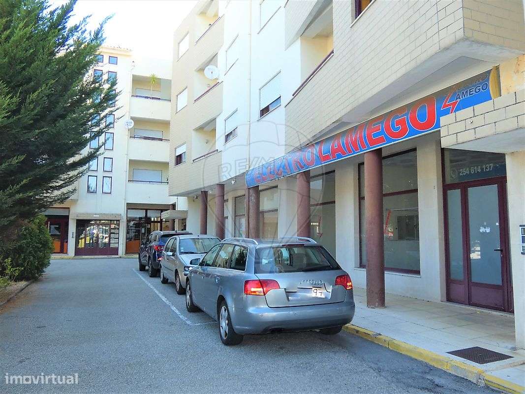 Loja  para arrendamento - Grande imagem: 2/8