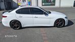 Alfa Romeo Giulia 2.0 Turbo 16V AT8 Veloce Ti - 3