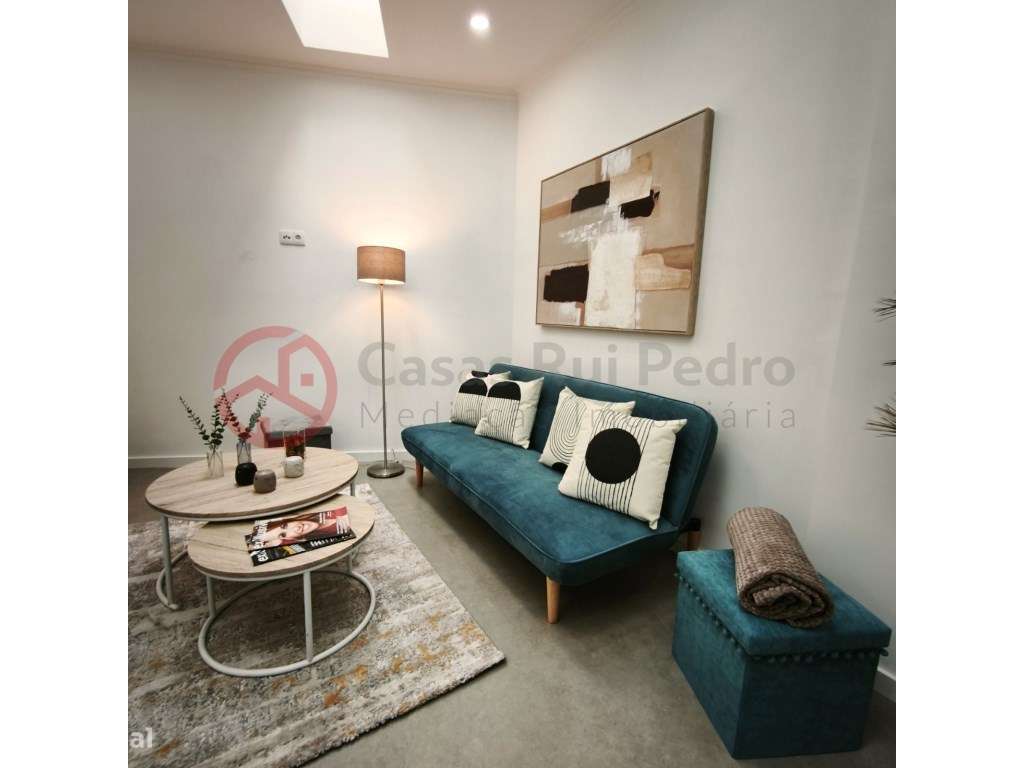 Apartamento T3 totalmente remodelado com elevador em Benfica, Lisboa-3