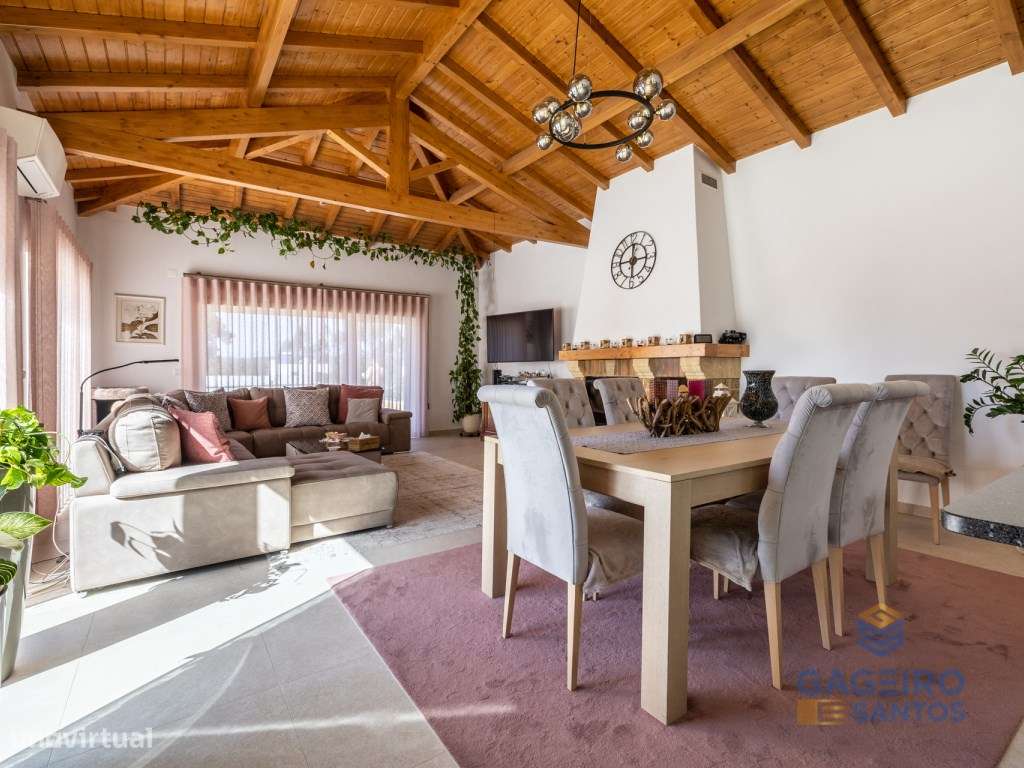 Moradia de estilo tradicional T4 - Grande imagem: 4/41