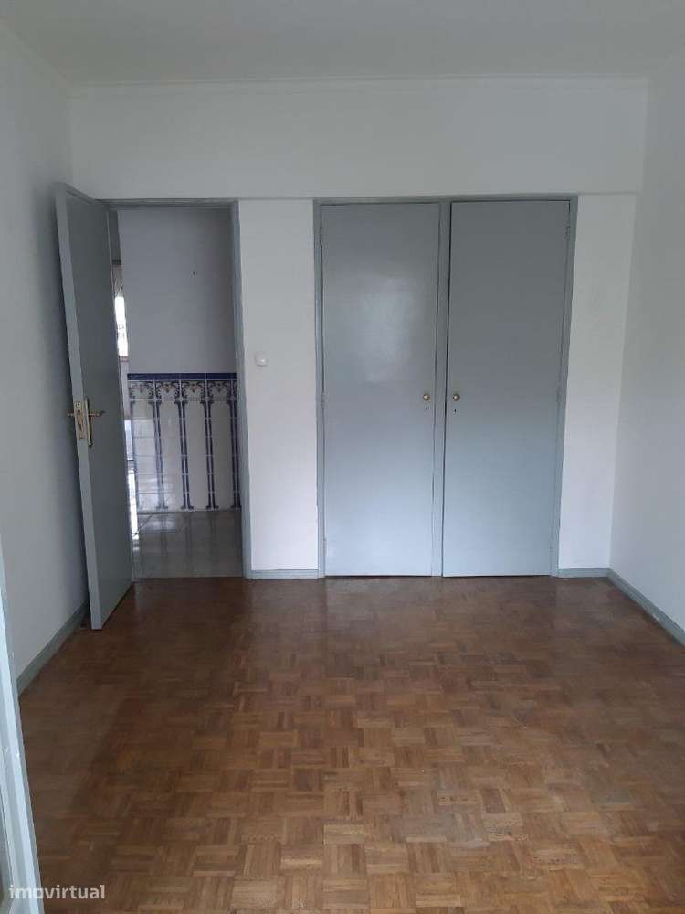 T2 Bobadela centro, vista para o tejo, 5min do parque das nações expo - Grande imagem: 2/20