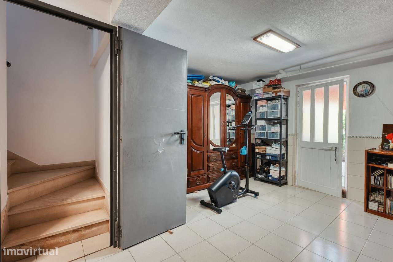 Moradia T3 · 3 Pisos · Garagem · Bacelos do Gaio,  – Seixal-25