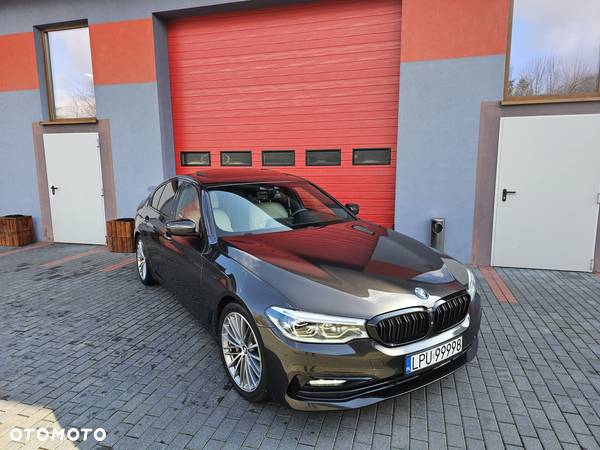 BMW Seria 5 530d Sport Line sport - 18