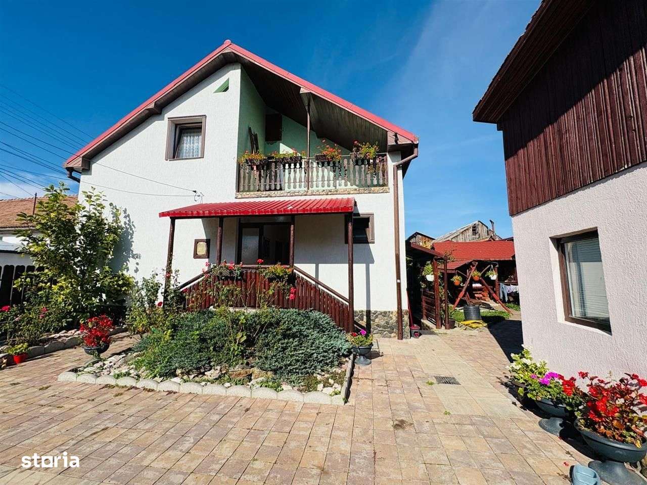 Casa individuala - teren 250 mp - pivnita si garaj - Selimbar - Imagine principală: 2/13