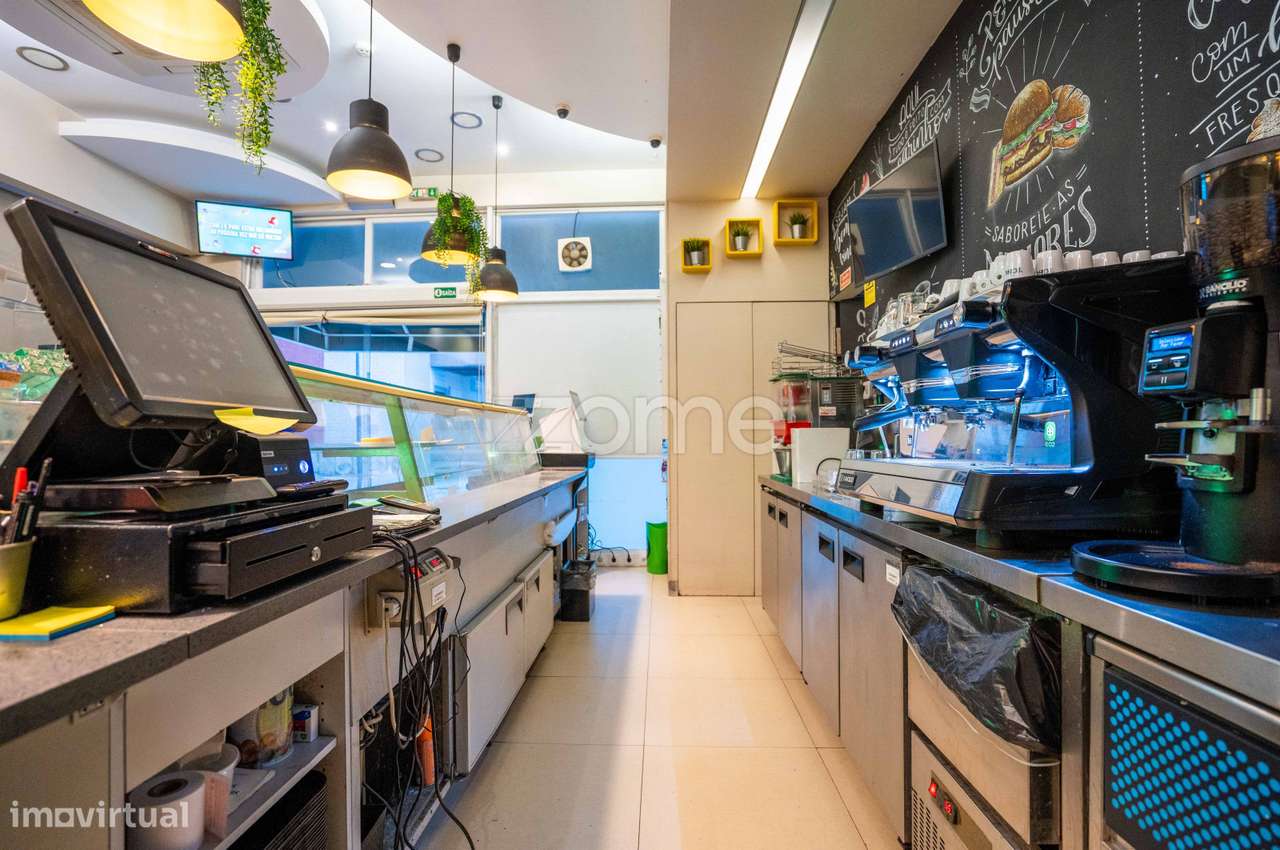Espaço Comercial para Trespasse em Algés–Miraflores-11