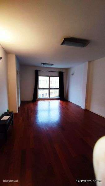 T3 Amial, Fac F Pessoa, Paranhos - Grande imagem: 5/9