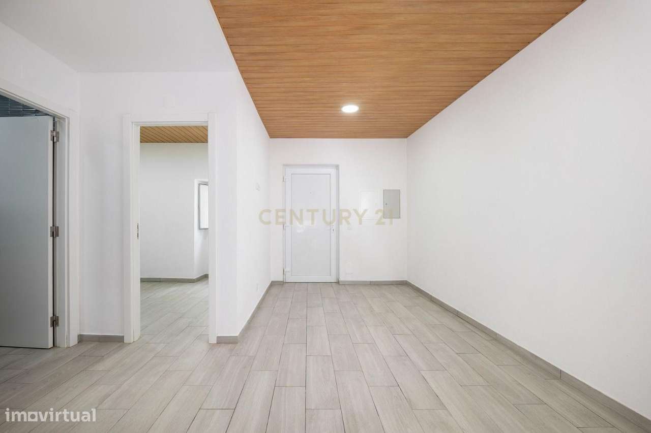 Moradia T2 com terraço e totalmente renovada - Souselas - Coimbra - Grande imagem: 5/23