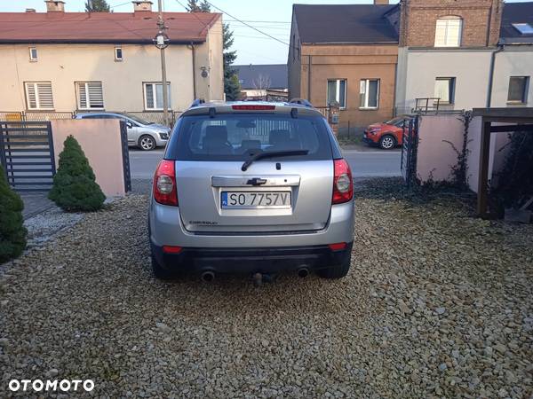 Chevrolet Captiva 2.0 d High - 4