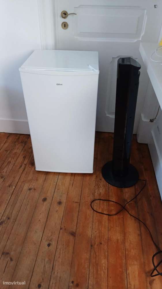 Quarto - localizado em Anjos Lisbon - Grande imagem: 4/9